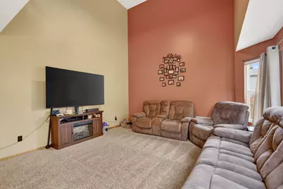 929 Churchill Drive, Plano, IL 60545 - Photo 14