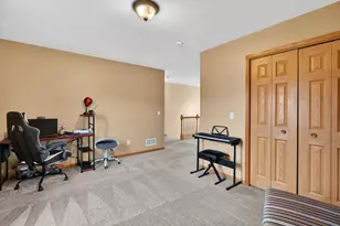 929 Churchill Dr, Plano, IL 60545 - Photo 28