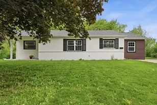 960 Basswood St, Hoffman Estates, IL 60169 - Photo 34