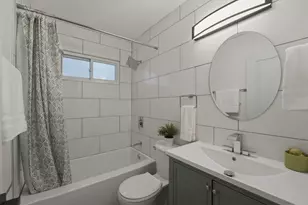 960 Basswood St, Hoffman Estates, IL 60169 - Photo 22