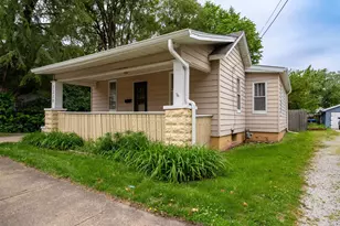 1210 N Madison St, Bloomington, IL 61701 - Photo 2