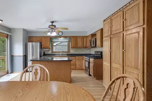 11002 Janice Dr, Huntley, IL 60142 - Photo 8