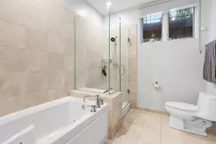 2065 N Kedzie Ave, Chicago, IL 60647 - Photo 10