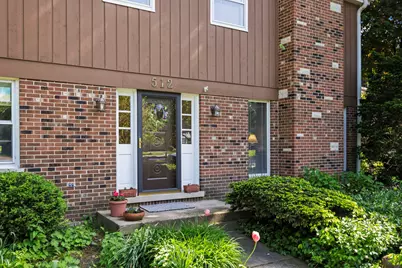 512 S Bristol Lane, Arlington Heights, IL 60005 - Photo 4
