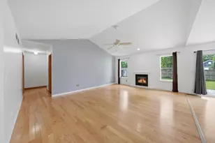 3009 W Sherman Ave, Waukegan, IL 60085 - Photo 4