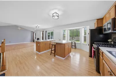 3009 W Sherman Avenue, Waukegan, IL 60085 - Photo 10
