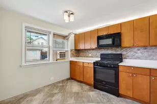 4730 N Kenneth Ave, Chicago, IL 60630 - Photo 10
