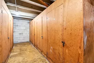 4730 N Kenneth Ave, Chicago, IL 60630 - Photo 22