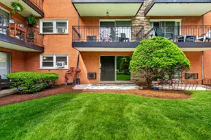 4730 N Kenneth Ave, Chicago, IL 60630 - Photo 2
