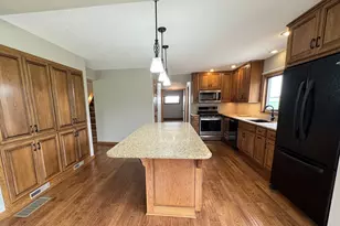 25303 Spring Valley Rd, Shannon, IL 61078 - Photo 12