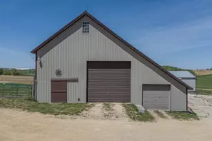 25303 Spring Valley Rd, Shannon, IL 61078 - Photo 6
