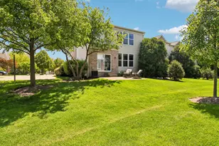916 Kings Canyon Dr, Streamwood, IL 60107 - Photo 26