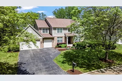 224 Red Oak Court, Island Lake, IL 60042 - Photo 2
