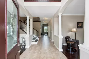 224 Red Oak Ct, Island Lake, IL 60042 - Photo 4