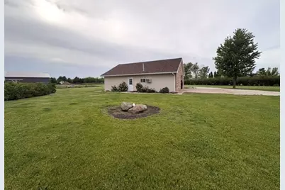 31025 N 2400 East Road, Dwight, IL 60420 - Photo 16