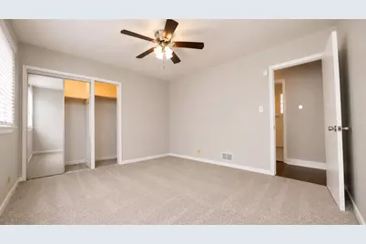 9348 S Michigan Avenue, Chicago, IL 60619 - Photo 8