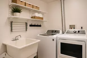2417 W Cortland St, Chicago, IL 60647 - Photo 16