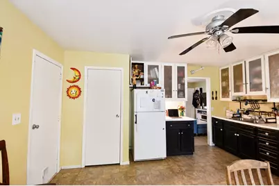 1205 N Nixon Drive, Pontiac, IL 61764 - Photo 6