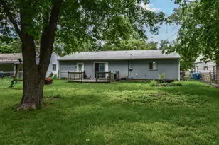 1205 N Nixon Dr, Pontiac, IL 61764 - Photo 22