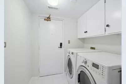 706 Waukegan Road #206-C, Glenview, IL 60025 - Photo 12