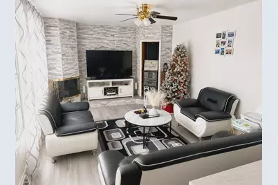 221 Windsor Drive, Bartlett, IL 60103 - Photo 2