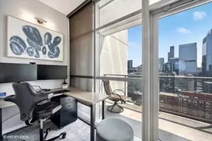 303 W Ohio St, Chicago, IL 60610 - Photo 8