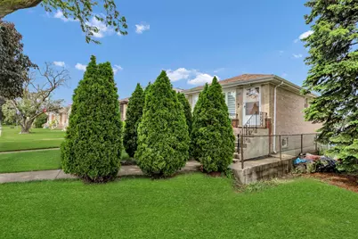 7008 W Montrose Avenue, Norridge, IL 60706 - Photo 2