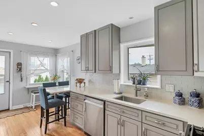 7008 W Montrose Avenue, Norridge, IL 60706 - Photo 6