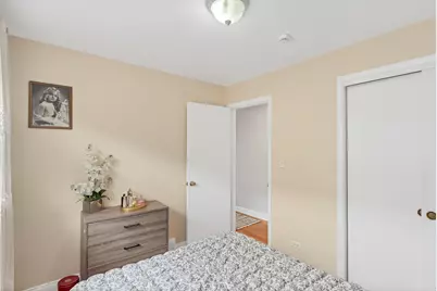 7008 W Montrose Avenue, Norridge, IL 60706 - Photo 12