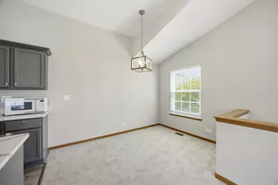 729 Fieldcrest Drive #C, South Elgin, IL 60177 - Photo 4
