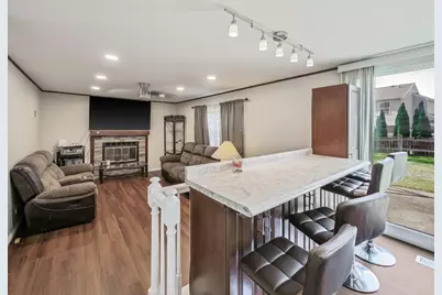 191 Pebblecreek Trail, Carol Stream, IL 60188 - Photo 10
