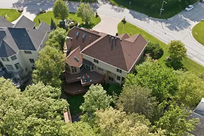 8701 Lake Ridge Drive, Darien, IL 60561 - Photo 6