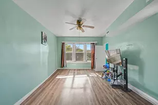 9637 S Ave M, Chicago, IL 60617 - Photo 14