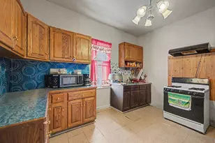 9637 S Ave M, Chicago, IL 60617 - Photo 12