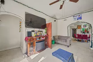 9637 S Ave M, Chicago, IL 60617 - Photo 6