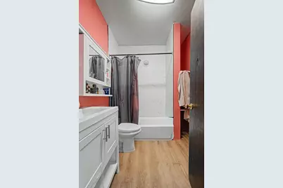9637 S Avenue M, Chicago, IL 60617 - Photo 18