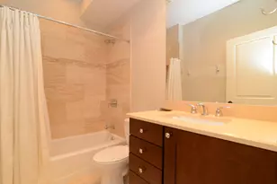 2848 N Sheffield Ave, Chicago, IL 60657 - Photo 16