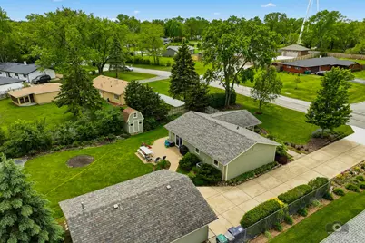 16141 Laurel Drive, Orland Park, IL 60462 - Photo 26