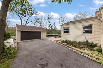 5818 Ridgewood Drive, Western Springs, IL 60558 - Photo 20