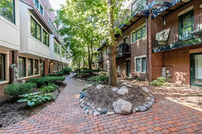 2455 W Ohio Street #13E, Chicago, IL 60612 - Photo 2