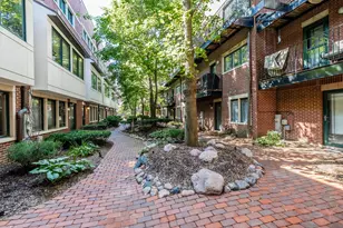 2455 W Ohio St, Chicago, IL 60612 - Photo 2
