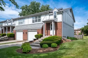 746 Eletson Dr, Crystal Lake, IL 60014 - Photo 1