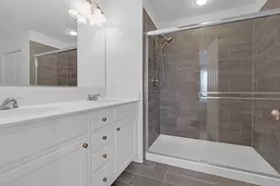1134 E Bauer Rd, Naperville, IL 60563 - Photo 10