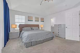 1134 E Bauer Rd, Naperville, IL 60563 - Photo 14