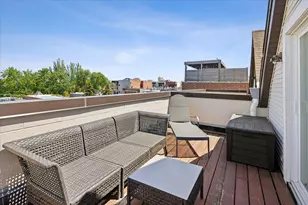 2024 W Iowa St, Chicago, IL 60622 - Photo 18