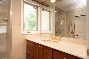 22 Essex Ln, Lincolnshire, IL 60069 - Photo 22