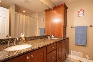 22 Essex Ln, Lincolnshire, IL 60069 - Photo 28
