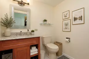 640 Wilmot Rd, Deerfield, IL 60015 - Photo 10