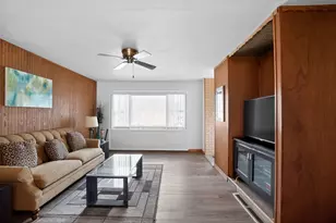 6717 165th St, Tinley Park, IL 60477 - Photo 2
