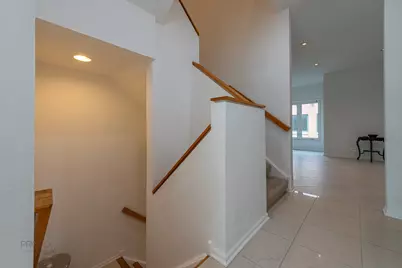 3804 W Devon Avenue, Lincolnwood, IL 60712 - Photo 20